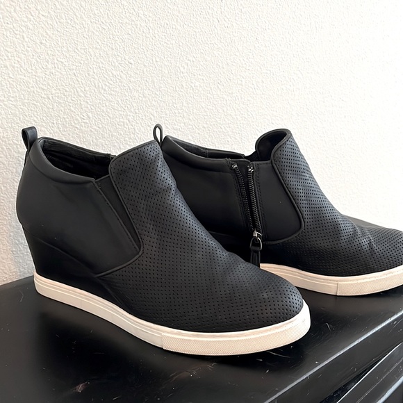 Susina wedge bootie - Picture 1 of 8